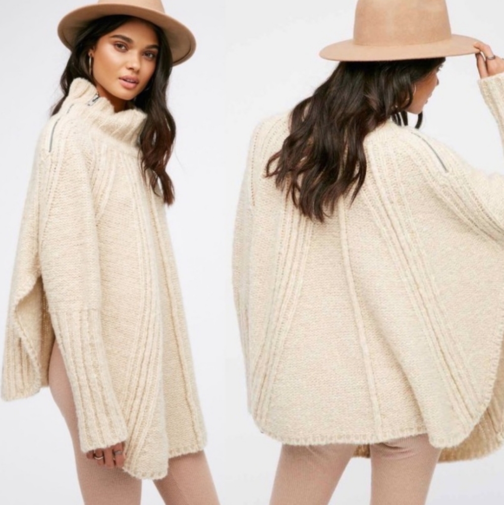 Free People Cream Zip Spin Around Knit Poncho M/L